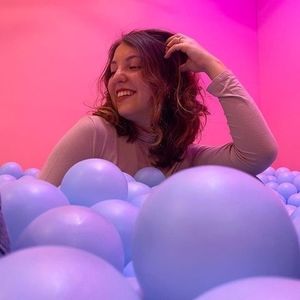 Meet your Posher, Aura